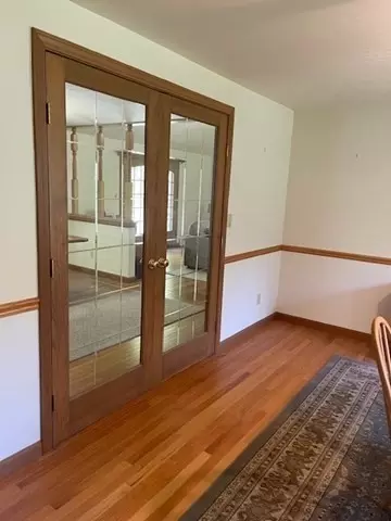 Entry Way - 140 S Shaker Rd, Harvard, MA 01451 photo 2 of 4
