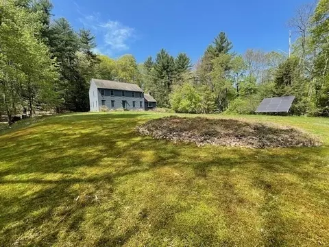 Exterior - 140 S Shaker Rd, Harvard, MA 01451 photo 4 of 5