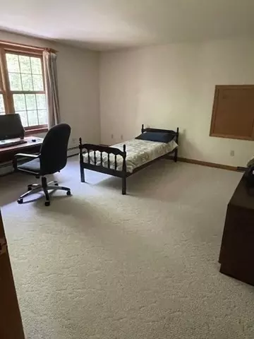 Bedroom - 140 S Shaker Rd, Harvard, MA 01451 photo 3 of 3