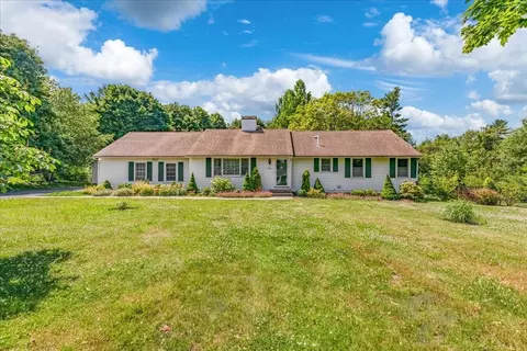 515 Plymouth St, Holbrook, MA 02343