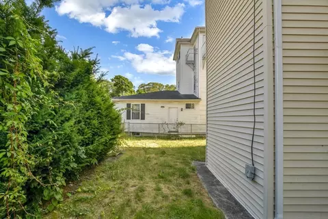 73 Weetamoe St, Fall River, MA 02720 photo 26