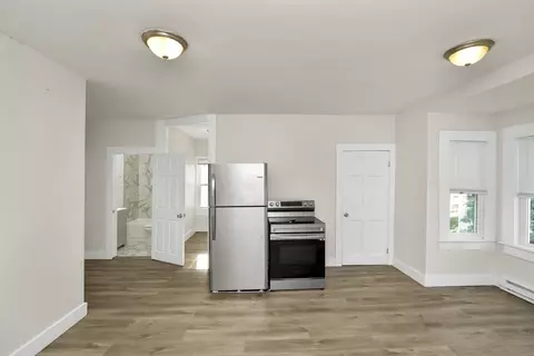 73 Weetamoe St, Fall River, MA 02720 photo 25