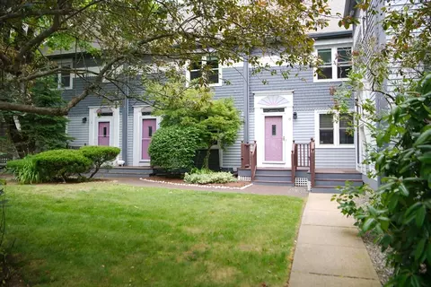 141 Pleasant St #8, Attleboro, MA 02703