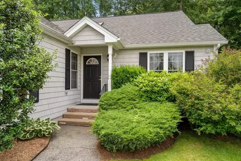 15 Surry Dr #15, Uxbridge, MA 01569