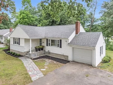 407 Massachusetts Ave, North Andover, MA 01845