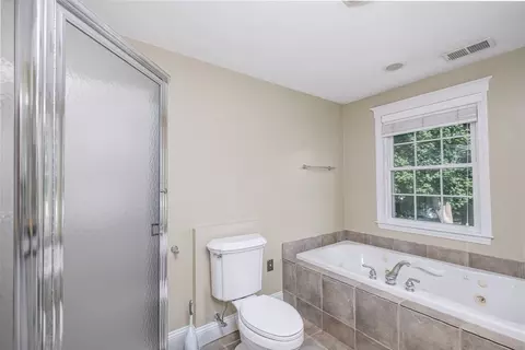 Bath - 14 Blake Rd, Braintree, MA 02184 photo 5 of 5