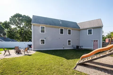 Exterior - 14 Blake Rd, Braintree, MA 02184 photo 4 of 6