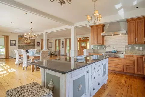 984 Washington St, Gloucester, MA 01930 photo 13