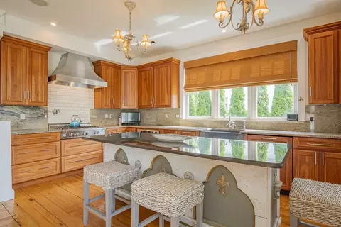 984 Washington St, Gloucester, MA 01930 photo 14