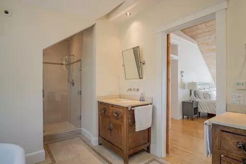 984 Washington St, Gloucester, MA 01930 photo 33
