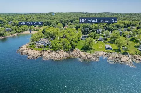 984 Washington St, Gloucester, MA 01930 photo 3