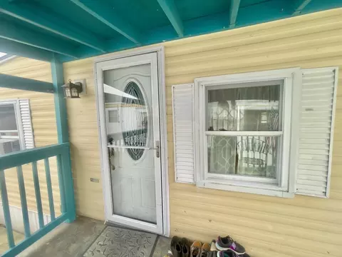 93 Grochmal Ave #39, Springfield, MA 01151