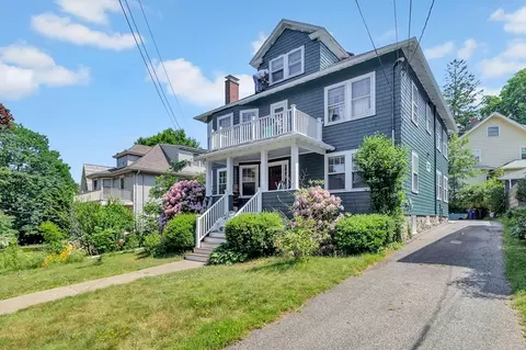 176 Park Ave #1, Arlington, MA 02476