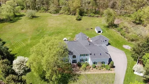 44 Codman Dr, Sudbury, MA 01776