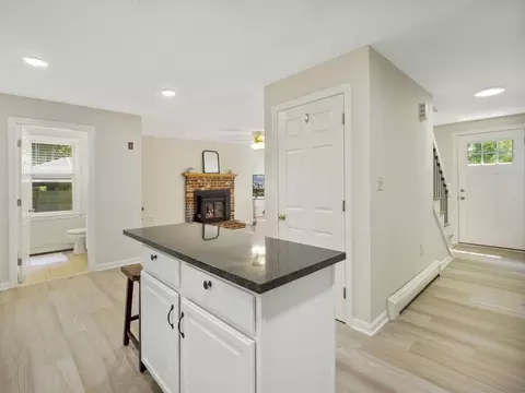 13 Plain St, Upton, MA 01568 photo 12