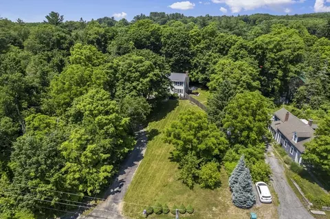 13 Plain St, Upton, MA 01568 photo 3
