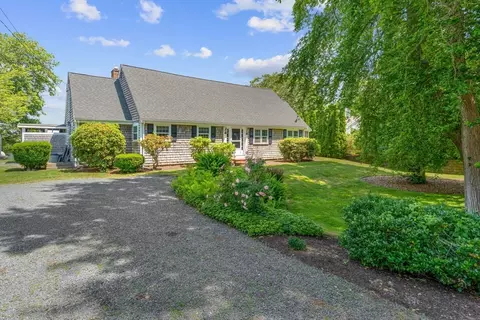 266 Holly Point Rd, Barnstable, MA 02632