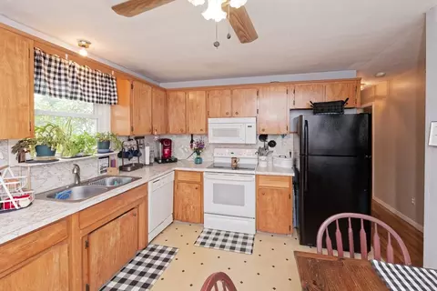 7 Rollinson Rd, Worcester, MA 01606 photo 13