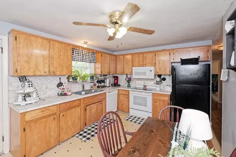 7 Rollinson Rd, Worcester, MA 01606 photo 12