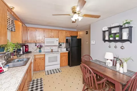 7 Rollinson Rd, Worcester, MA 01606 photo 11