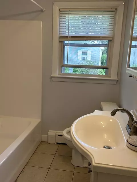 4 Pedro St, Acushnet, MA 02743 photo 10