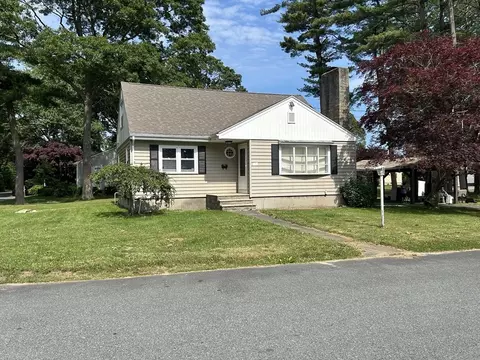 4 Pedro St, Acushnet, MA 02743 photo 2
