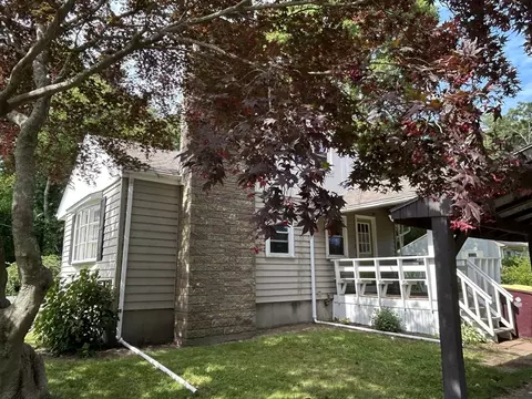 4 Pedro St, Acushnet, MA 02743 photo 4