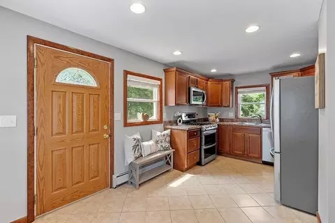12 Clearview Ave, Gloucester, MA 01930 photo 9