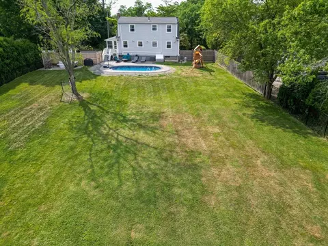 36 Redfield Rd, Wakefield, MA 01880 photo 4