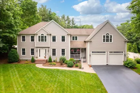 24 Macfarlane Dr, Kingston, MA 02364