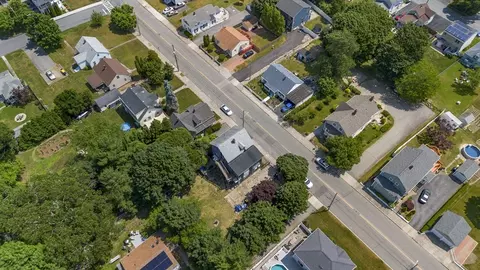 View/Area - 1643 Rodman St, Fall River, MA 02721 photo 11 of 16