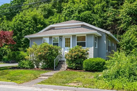 392 North St, Fitchburg, MA 01420