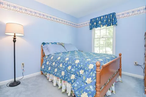 38 Dover Cir, Franklin, MA 02038 photo 19