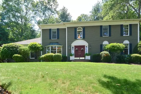 38 Dover Cir, Franklin, MA 02038 photo 2