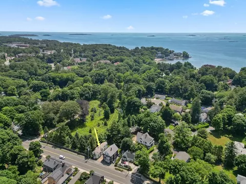 View/Area - 233 Hale St, Beverly, MA 01915 photo 2 of 4