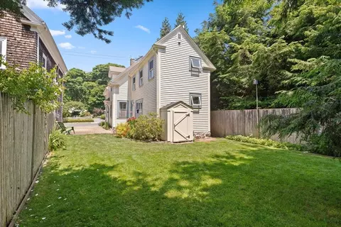 Exterior - 233 Hale St, Beverly, MA 01915 photo 6 of 6