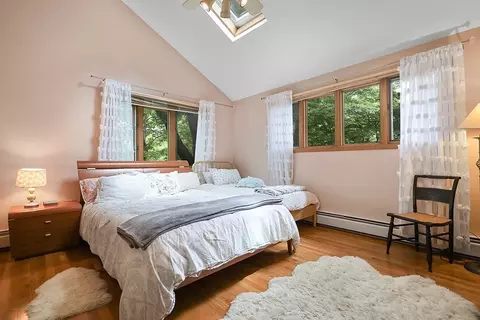 Bedroom - 33 Saddle Ridge Rd, Dover, MA 02030 photo 2 of 6