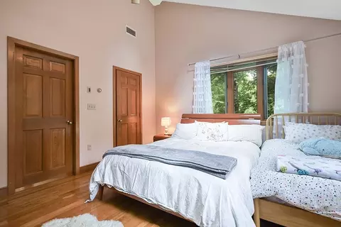 Bedroom - 33 Saddle Ridge Rd, Dover, MA 02030 photo 3 of 6