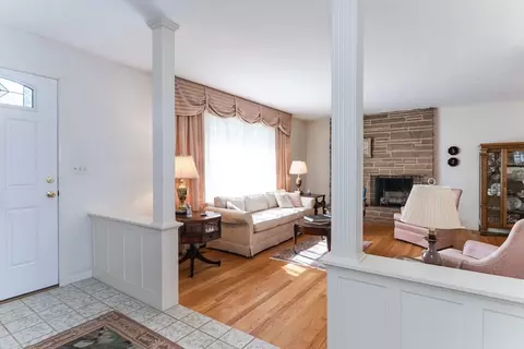 44 Squire Ln, Springfield, MA 01118 photo 3
