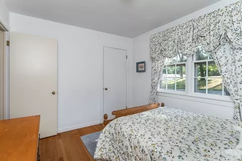 44 Squire Ln, Springfield, MA 01118 photo 24