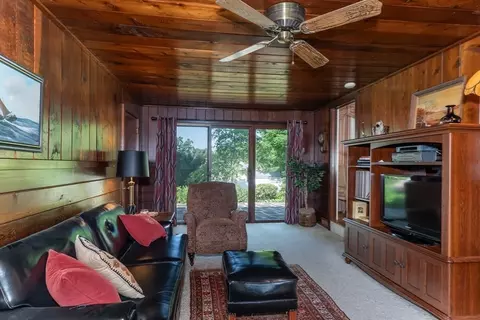 44 Squire Ln, Springfield, MA 01118 photo 13