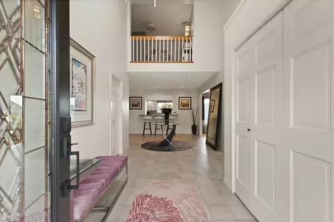 Entry Way - 2 Thomas Cir, Stoneham, MA 02180 photo 1 of 4