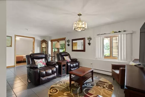 Living - 2 Thomas Cir, Stoneham, MA 02180 photo 2 of 2