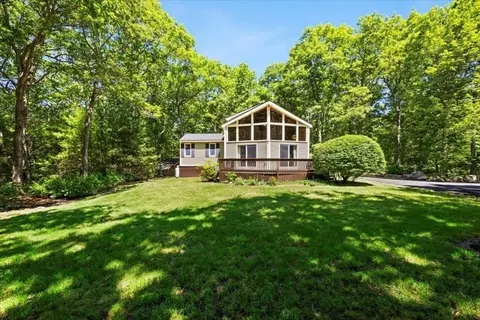 Exterior - 115 Douglas Rd, Webster, MA 01570 photo 4 of 8