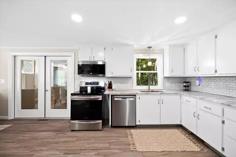 Kitchen - 115 Douglas Rd, Webster, MA 01570 photo 1 of 3