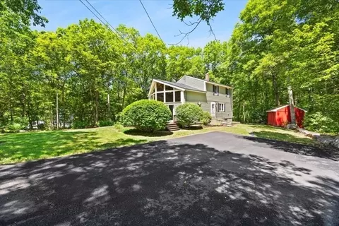 Exterior - 115 Douglas Rd, Webster, MA 01570 photo 3 of 8