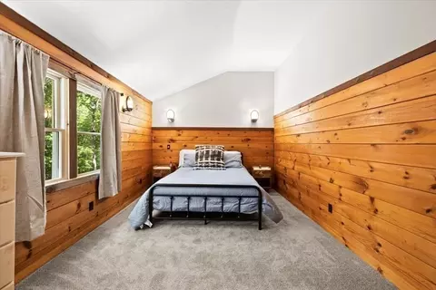 Bedroom - 115 Douglas Rd, Webster, MA 01570 photo 2 of 8