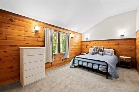 Bedroom - 115 Douglas Rd, Webster, MA 01570 photo 1 of 8