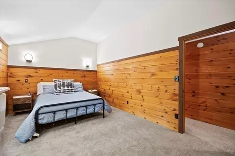 Bedroom - 115 Douglas Rd, Webster, MA 01570 photo 3 of 8