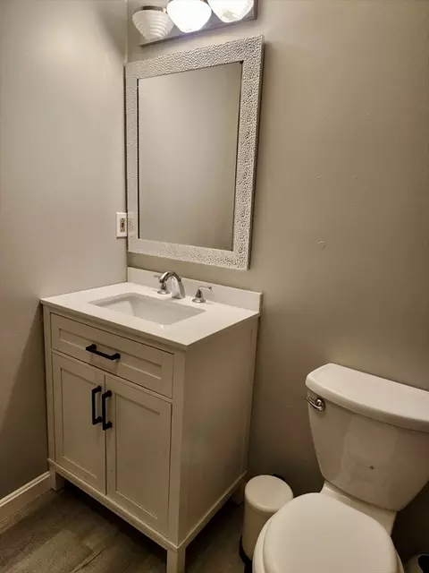 Bath - 3 Reeves St, Worcester, MA 01607 photo 1 of 3